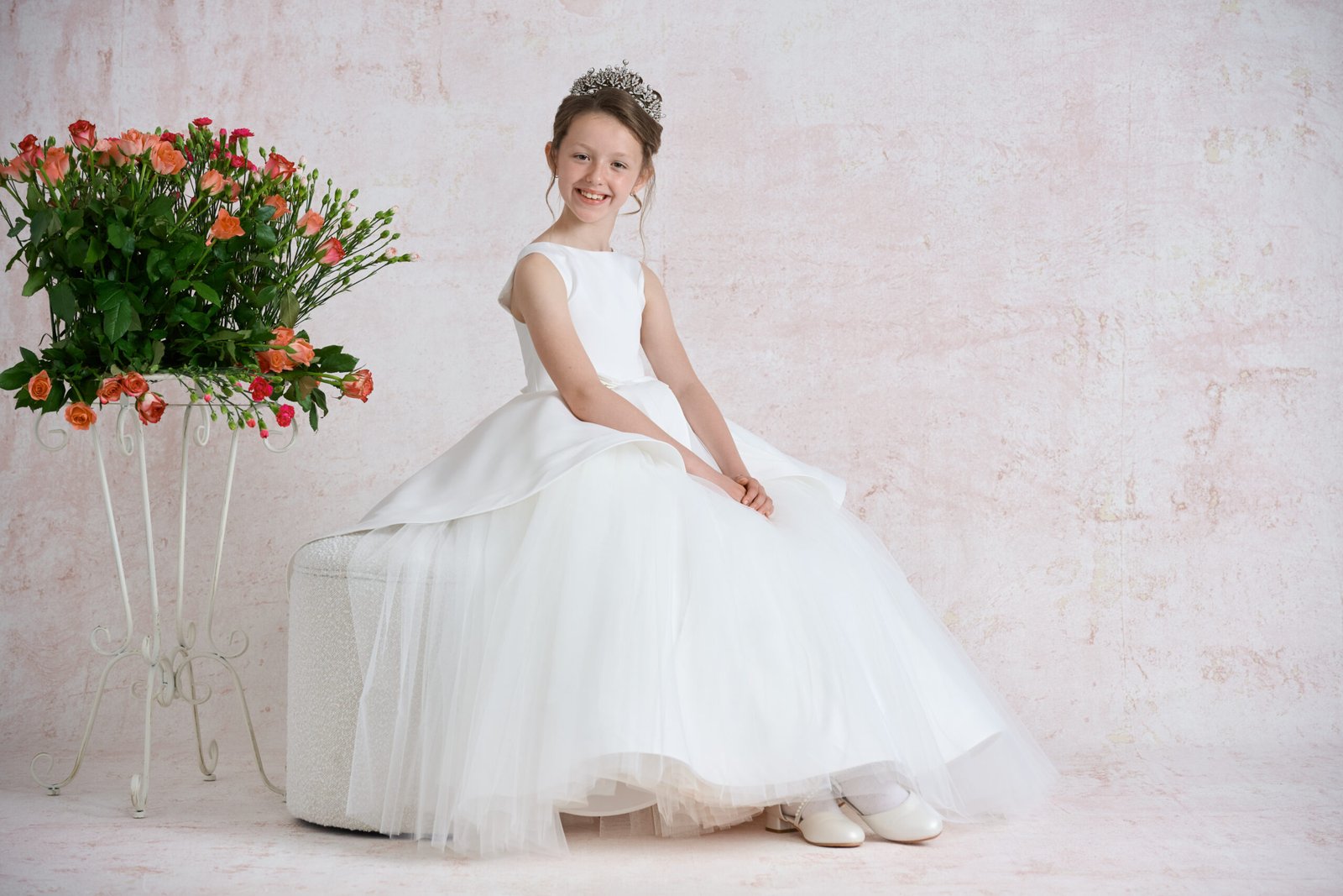 Communion-dress-Cinderella-sitting-Giga-Fashion